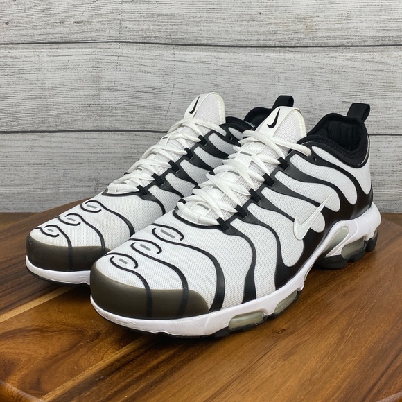 Nike Air Max Plus TN Ultra White Black Sneaker 898015-101 Men’s Shoe Size 11.5 - Picture 2 of 13